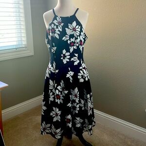 Adrianna Papell, size 10 black & white floral, back zipper, spaghetti straps